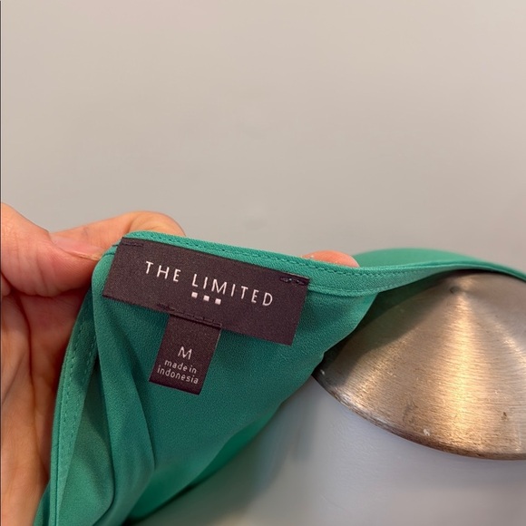 *flaw The Limited Medium Green Boxy 3/4 Sleeve Blouse - Picture 3 of 9